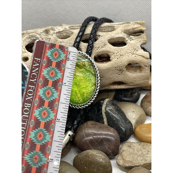 - Silver Large Green Faux Opal Wedding Mens  Womens Western Southwest Bolo - Picture 7 of 12